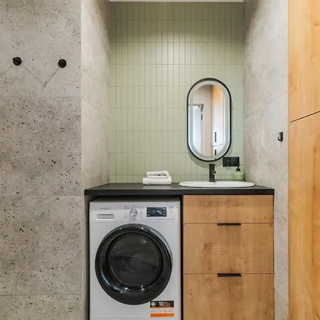 Doki - Black & White By Grand Danzica