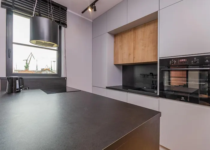 Doki - Black & White By Grand Daire Gdansk