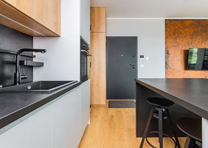 Doki - Black & White By Grand Daire Gdansk