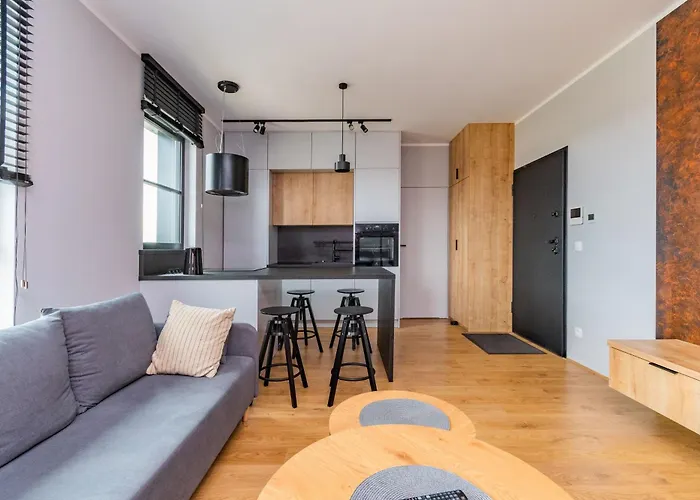 Daire Doki - Black & White By Grand