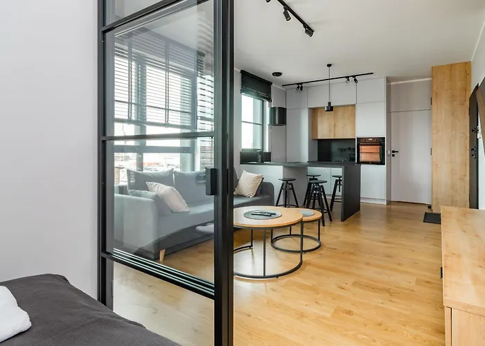 Daire Doki - Black & White By Grand *