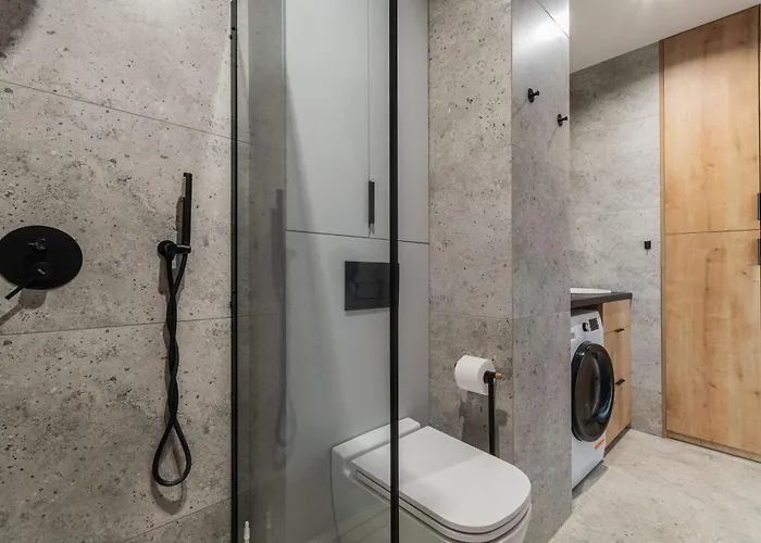 Doki - Black & White By Grand Daire Gdansk