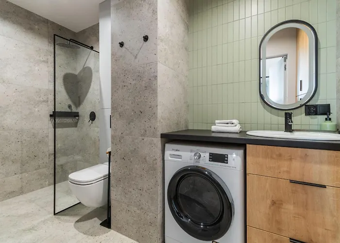 Doki - Black & White By Grand Daire *